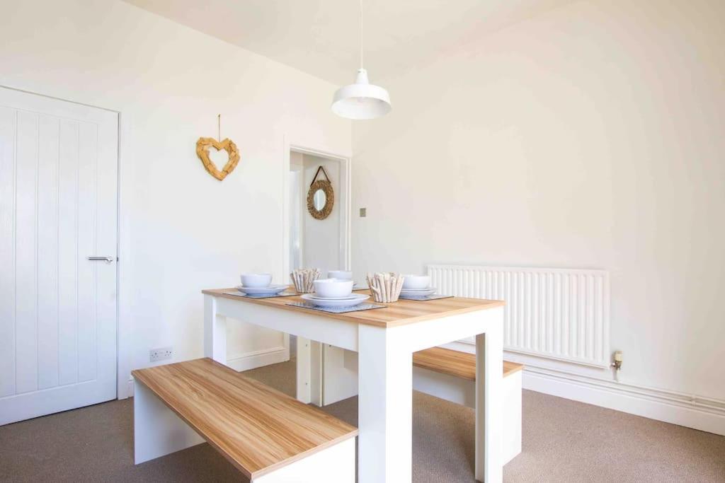 Beautiful 2 Bedroom House Close To The Seaside Cleethorpes Zewnętrze zdjęcie